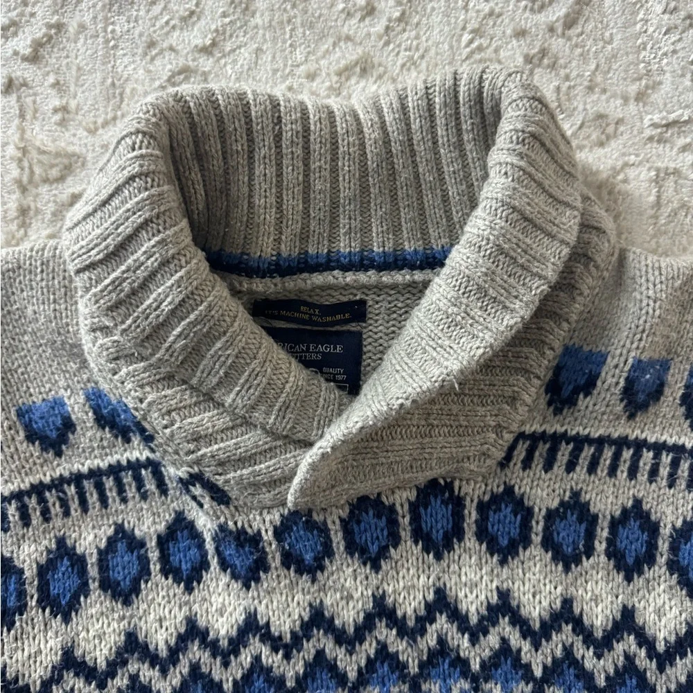 American Eagle Outfitters Gray and Blue Crewneck Sweater XL